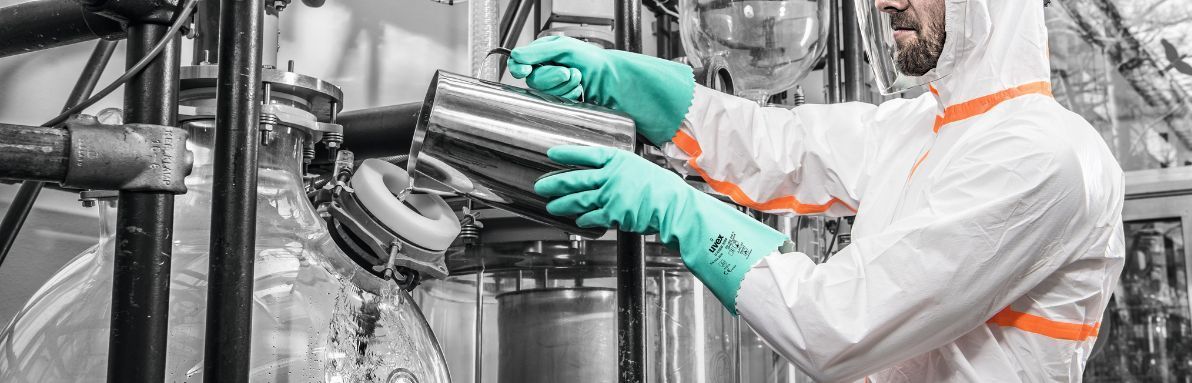 Chemicals gloves | ECSA Maintenance